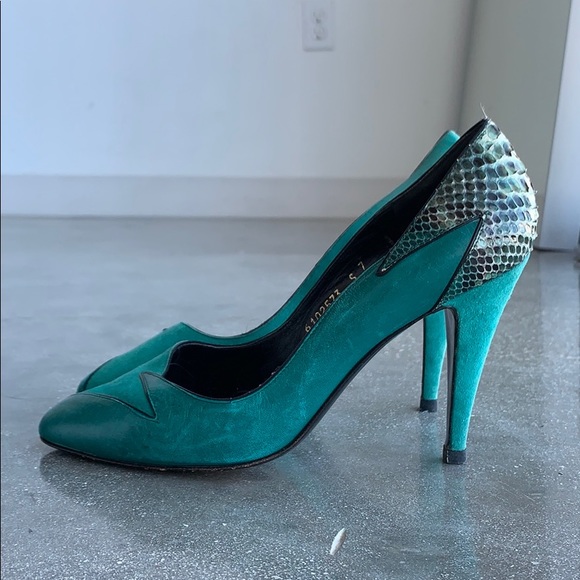 Mary Popps Vintage Green Pumps - Picture 7 of 8